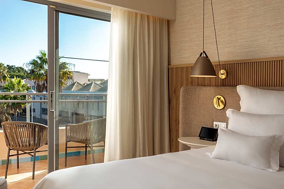 Photo 1 of 4 of Classic, Resort View
