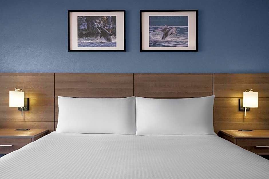 Anchor Inn & Suites, BW Signature Collection