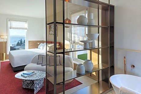 One-Bedroom Heritage Suite