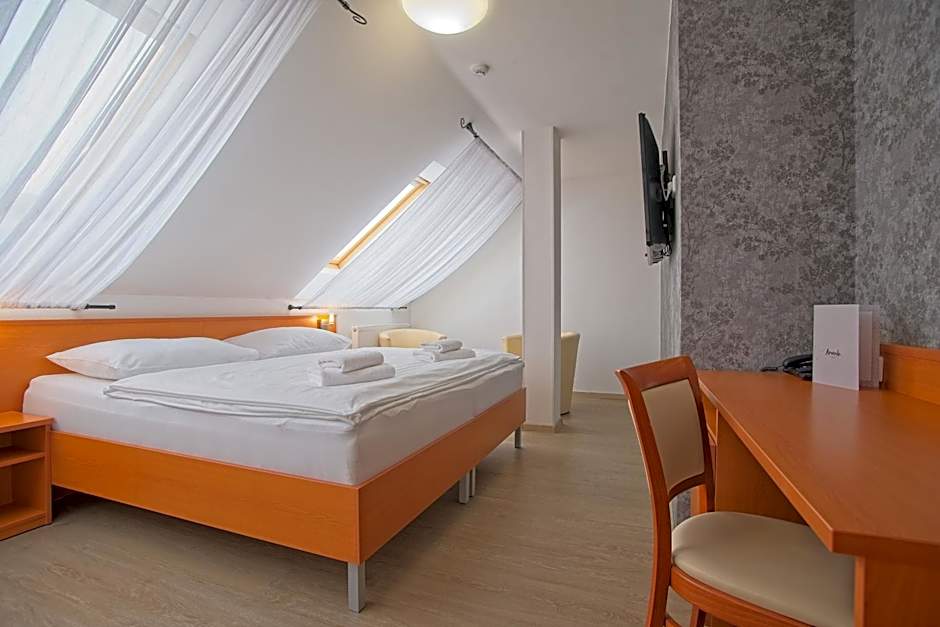 Wine Wellness Hotel Amande Hustopeče