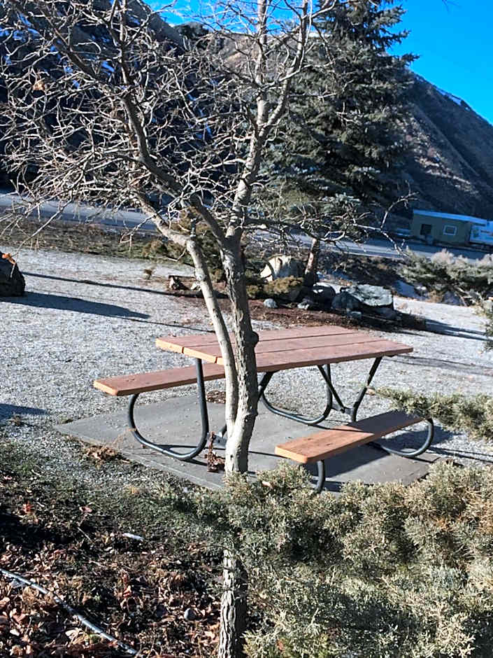 Riverside Motel Cache Creek