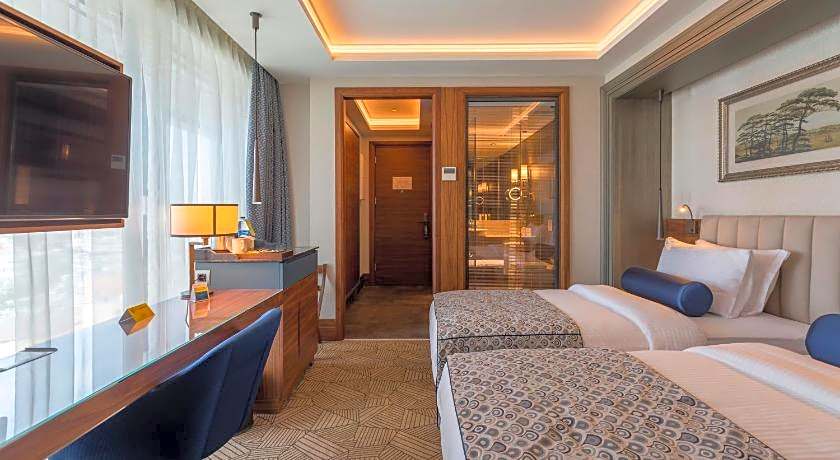 Golden Tulip Istanbul Bayrampasa