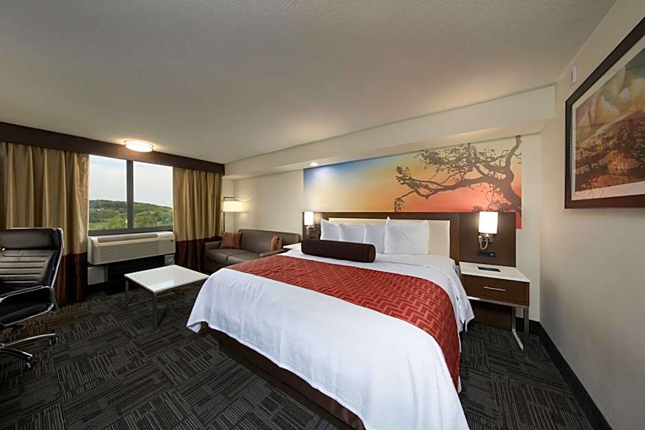Holiday Inn Brookfield - Milwaukee By IHG