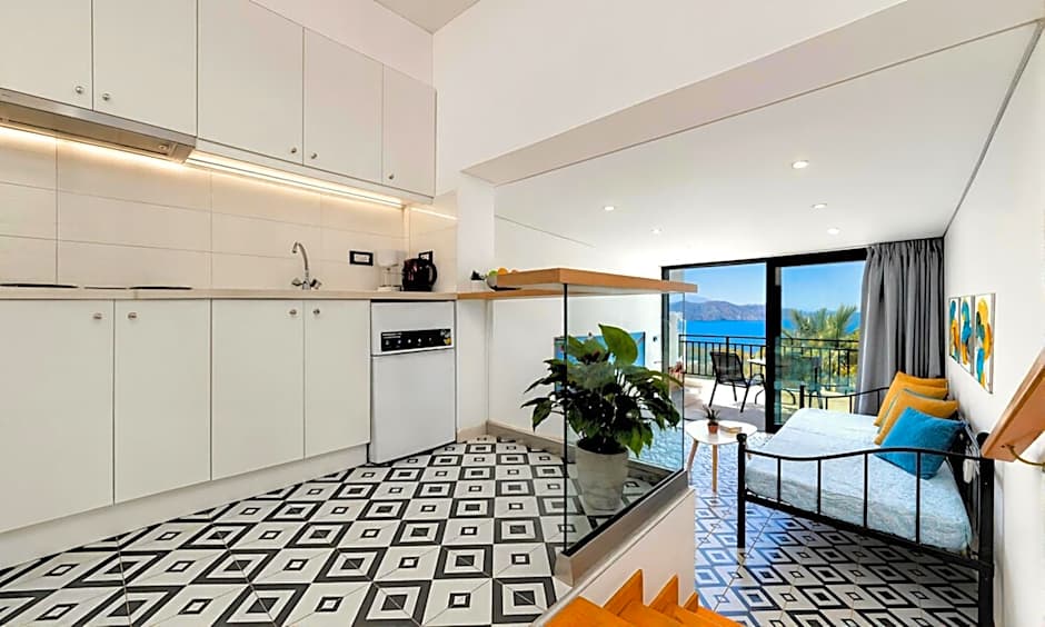 Istron Homes