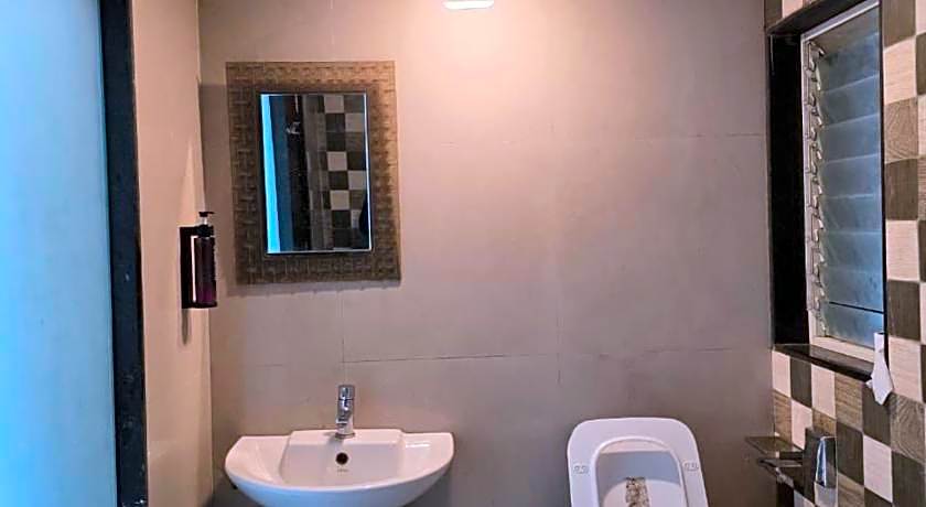 Cloud Green Residency