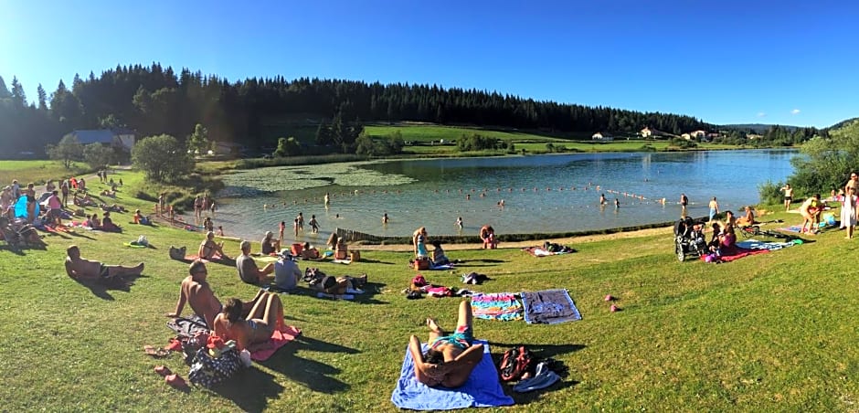 Gîte avec terrasse et belle vue - ChaletNelda com