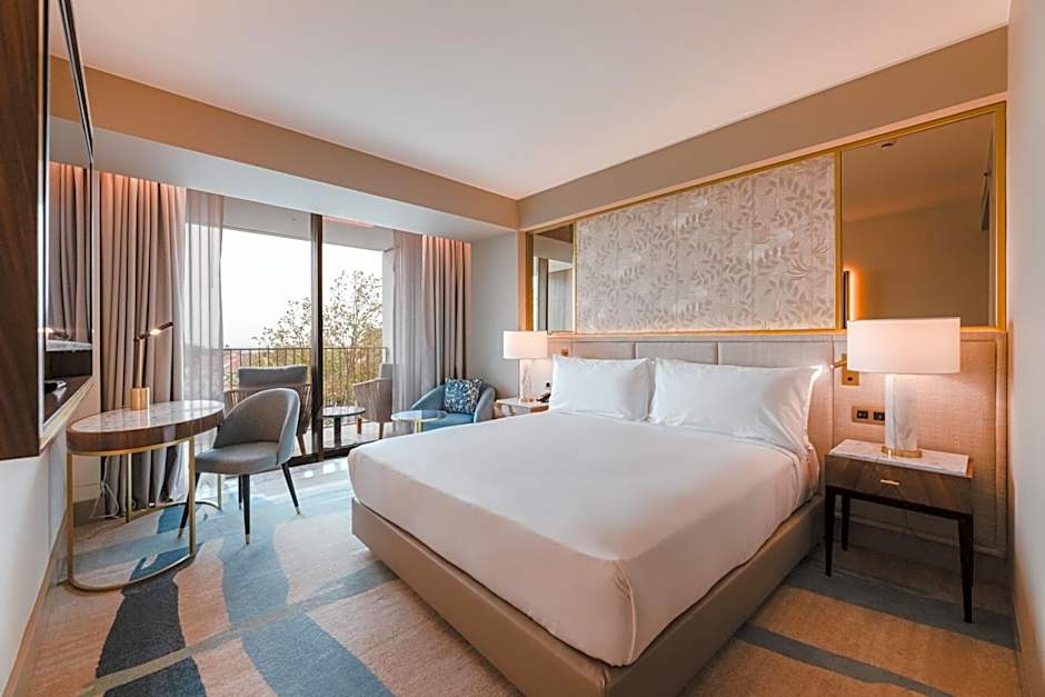 Legacy Hotel Cascais, Curio Collection by Hilton