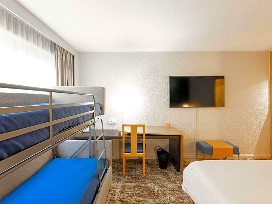 Novotel Mâcon Nord Autoroute du Soleil