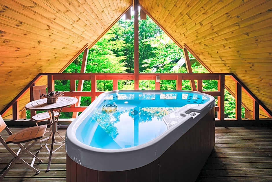 Phoenix Chalets by HHG