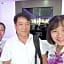 HA NOI HOTEL near Tan Son Nhat Airport - FREE Airport Pick-Up and Drop-Off Available 24 Hours a Day