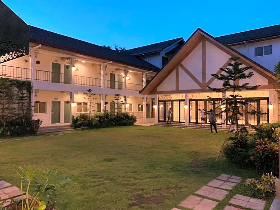 Sola Hotel and Sola Bed & Breakfast