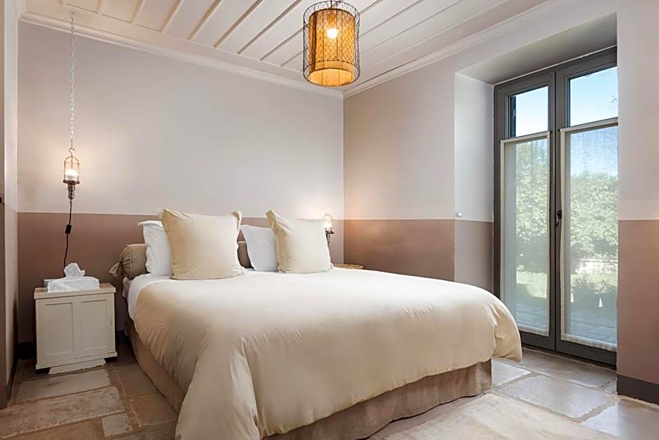 Apeiros Chora Hotel