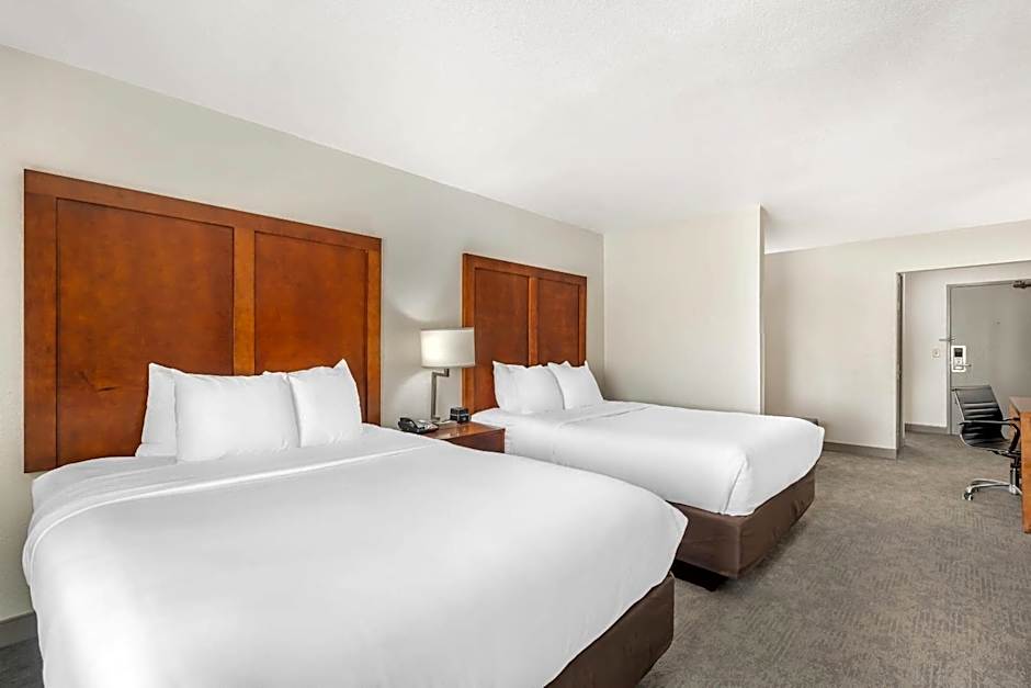 Comfort Suites Omaha Northwest