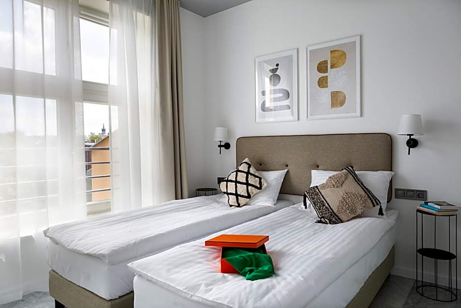H11 Aparthotel