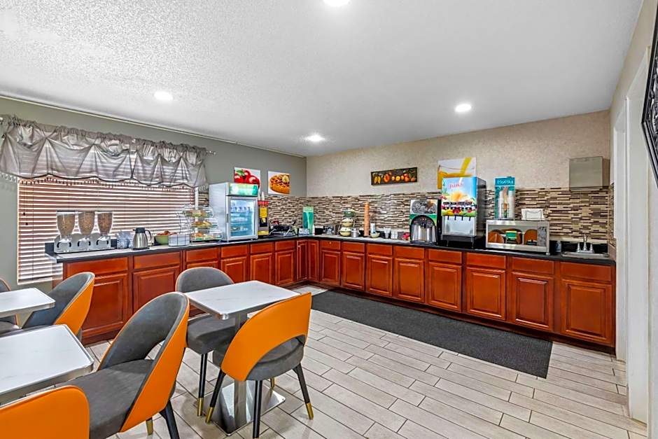 Quality Inn Marietta near Dobbins ARB
