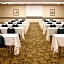 Country Inn & Suites by Radisson, Chanhassen, MN