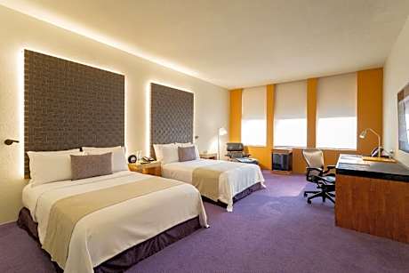 Deluxe Two Beds