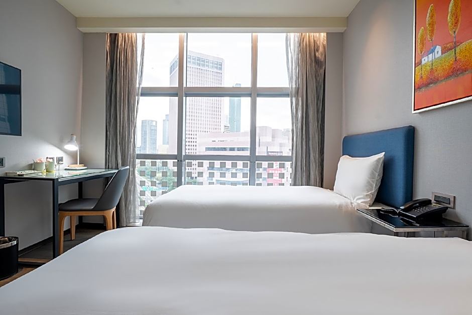 CHECK inn Taipei Xinyi