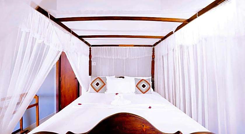 Frangipani Motel