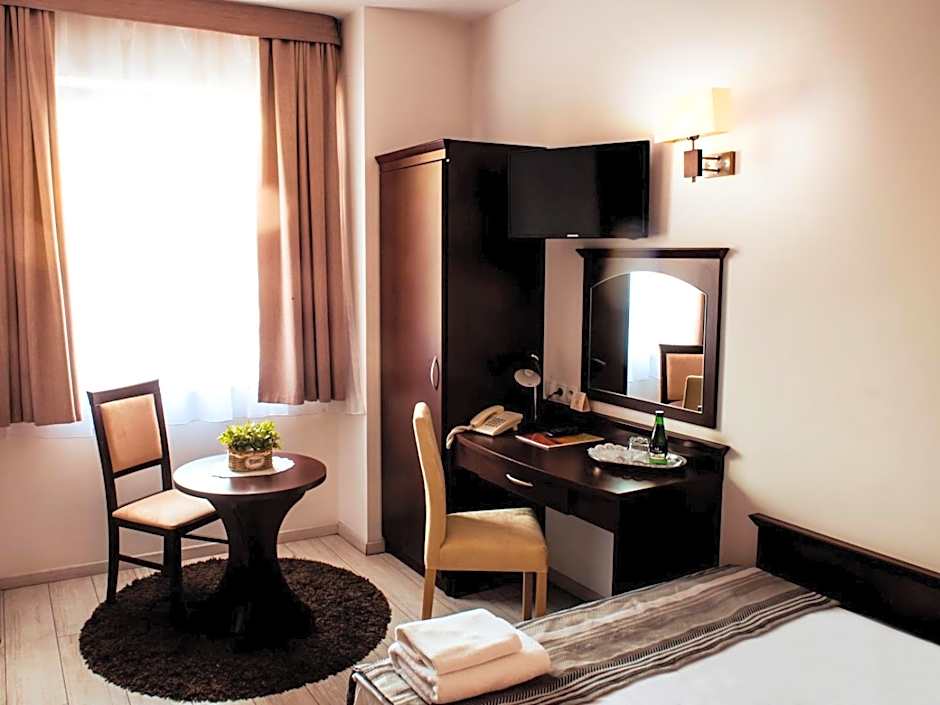 Hotel Feniks