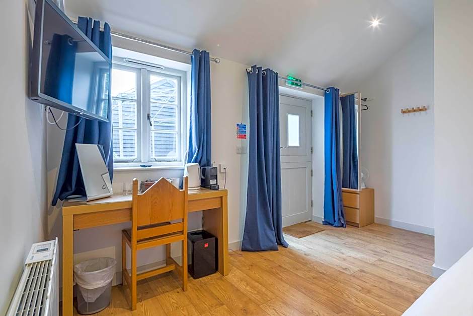 King Deluxe Ensuite with Courtyard View - Venn