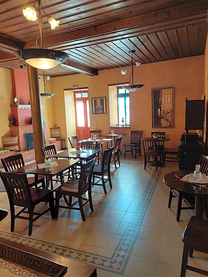 House Mitsiou Traditional Inn