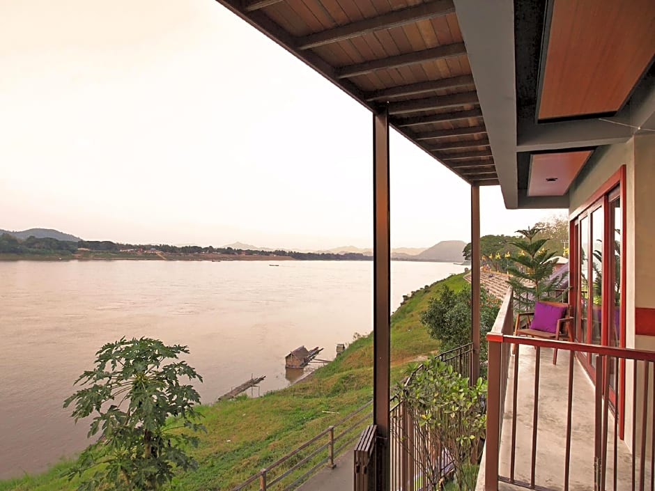 Chic Chiangkhan Hotel