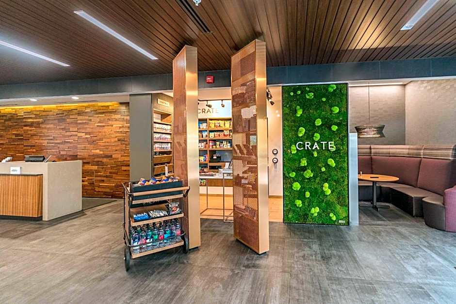 Courtyard by Marriott West Springfield