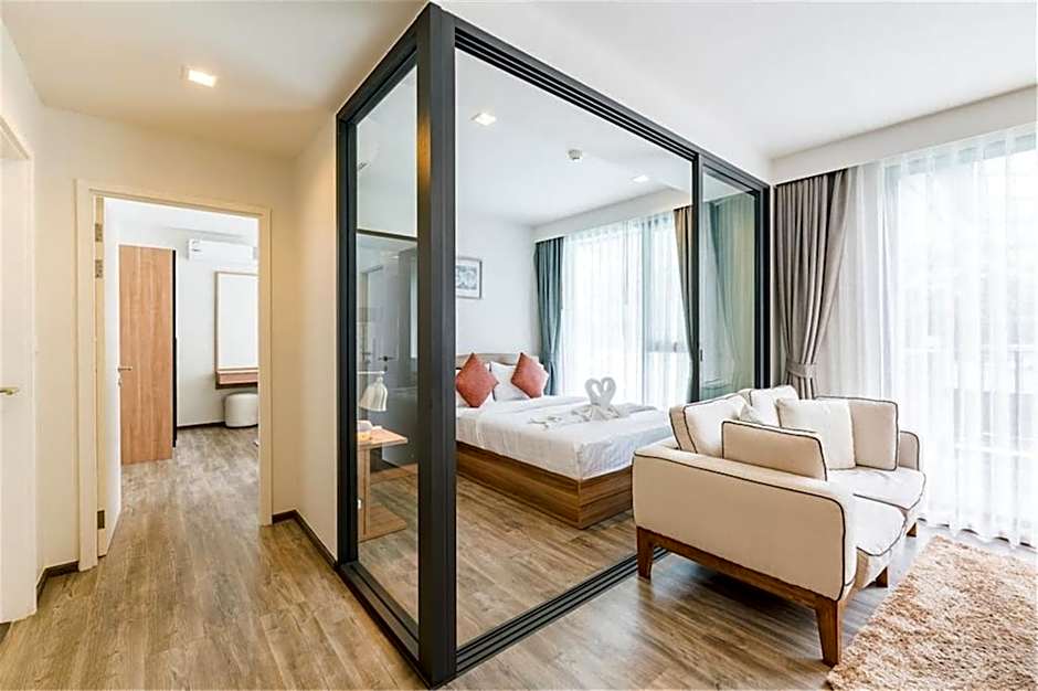 The Deck Patong by VIP