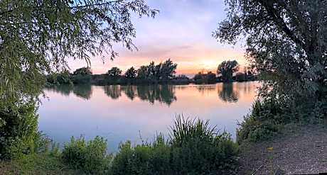 Woodlakes Park By Liv Retreats