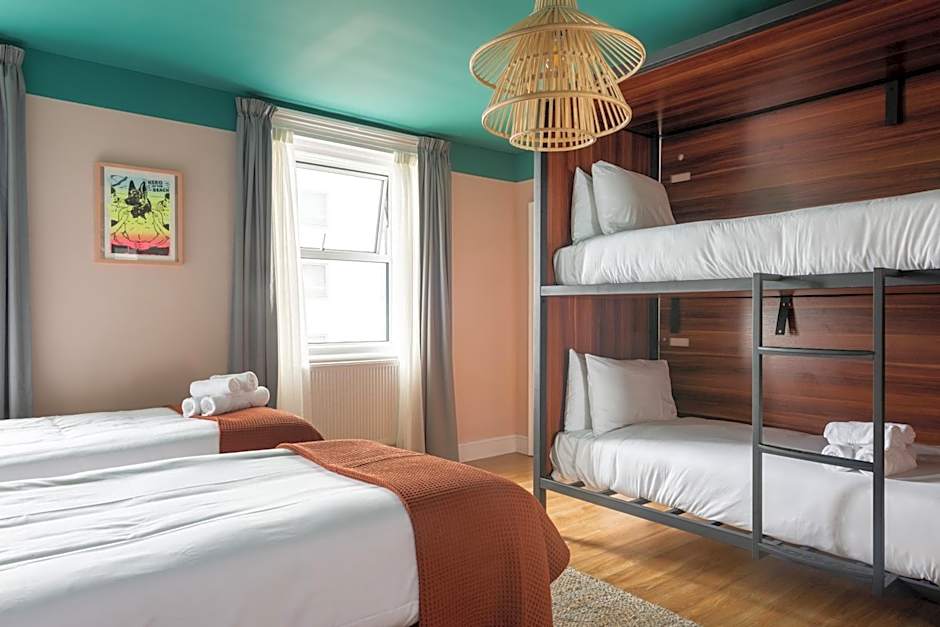 West Beach Hotel Brighton