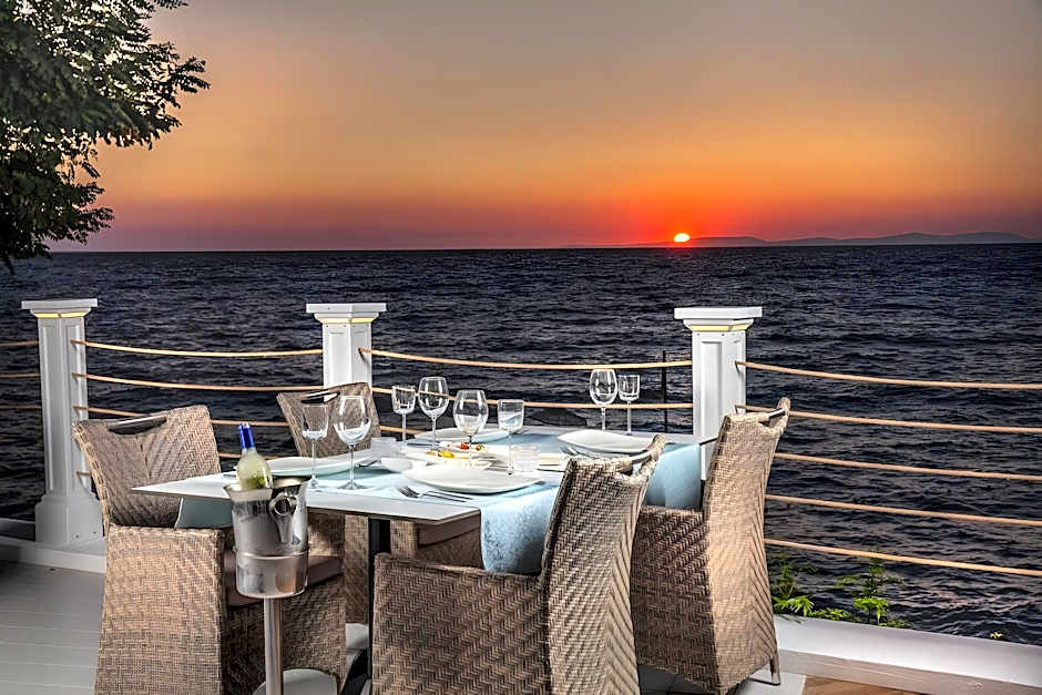 Charisma De Luxe Hotel