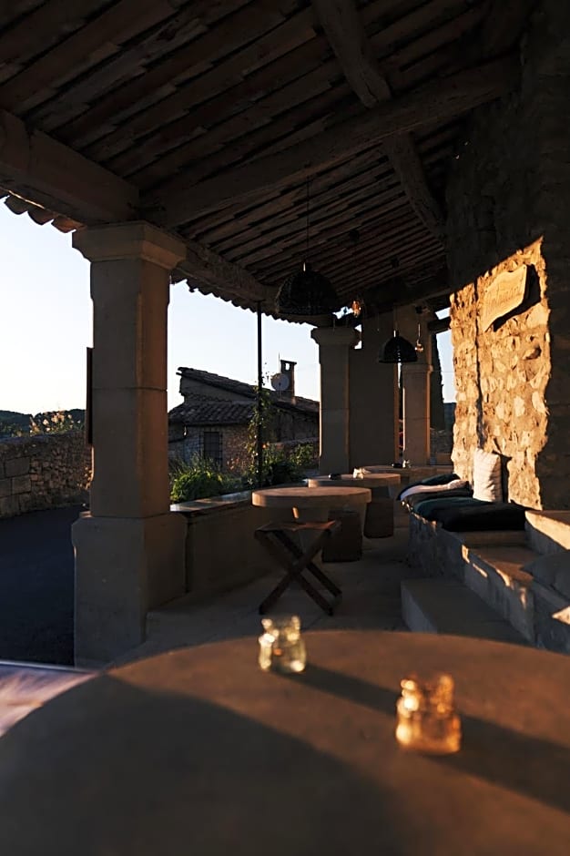 Hôtel la Fête en Provence