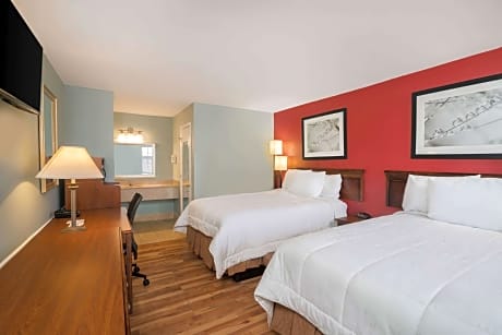 2 Double Beds, Smoking