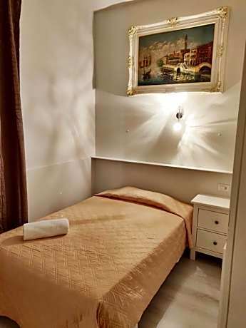 Economy Single Room