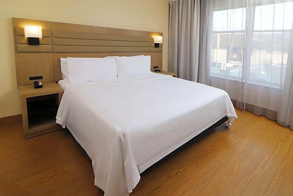 Wyndham Garden McAllen at La Plaza Mall
