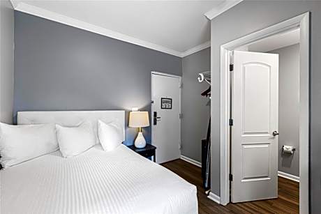 Double Room - Non-Smoking