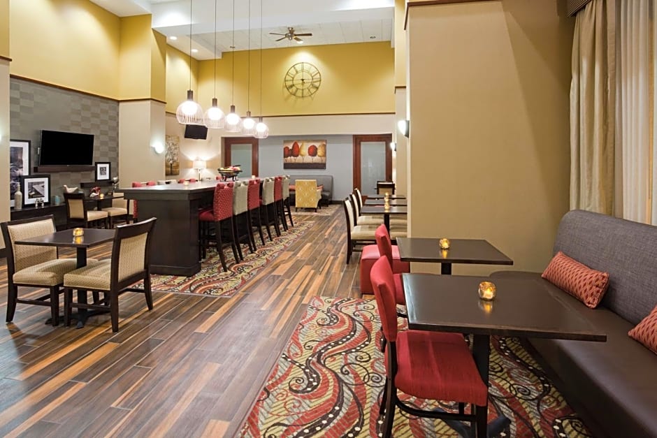 Hampton Inn By Hilton & Suites Lino Lakes