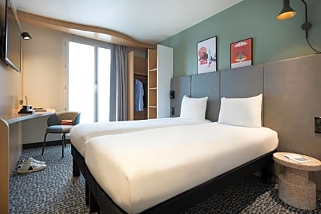 Standard Room with 2 Single Beds