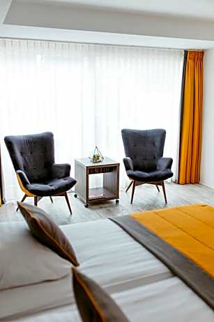 Comfort Room with Bath