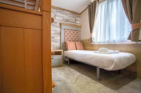 Heartwood Hot Tub 7 (5+2) Pet Friendly