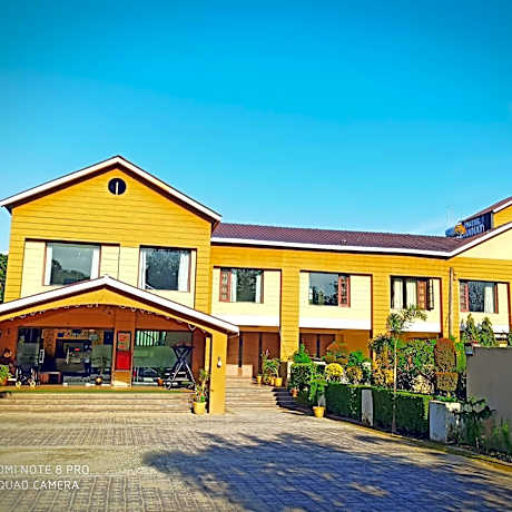 Jannat Hotel