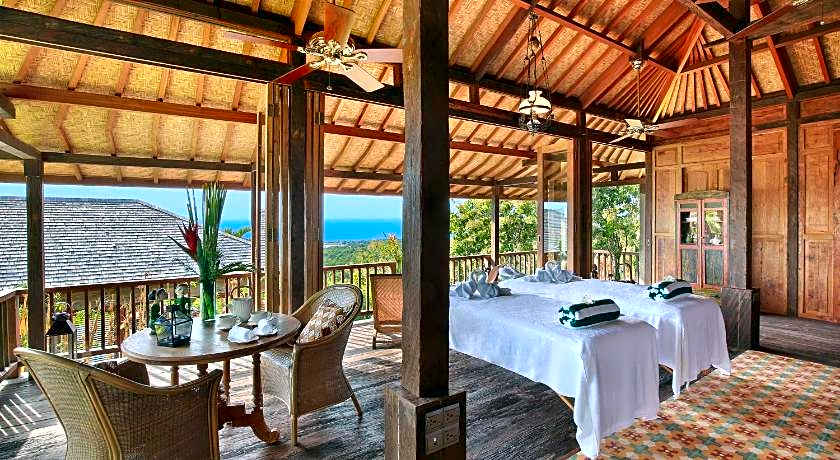 Hidden Hills Villas