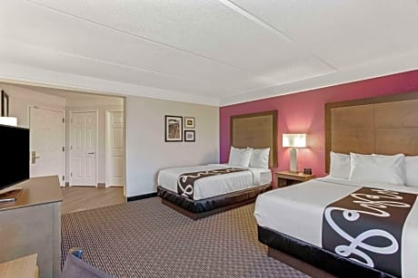 2 Double Beds Non-Smoking