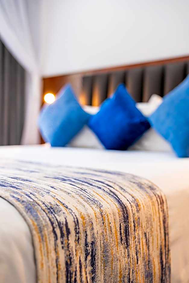 Azambezi River Lodge