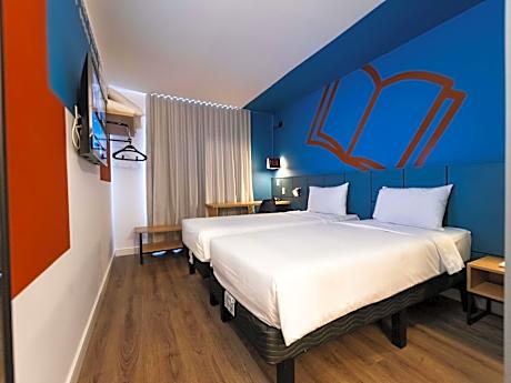 Standard Apartment with 2 single-size beds