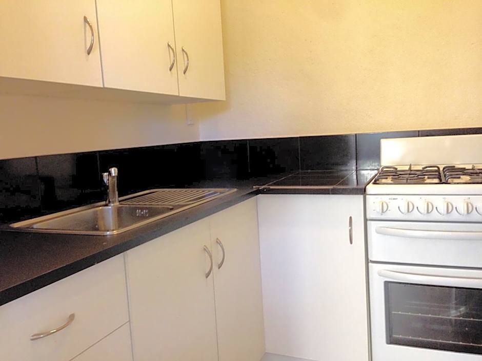 White House Apartments