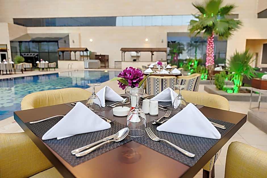 Holiday Suites Al Azizia