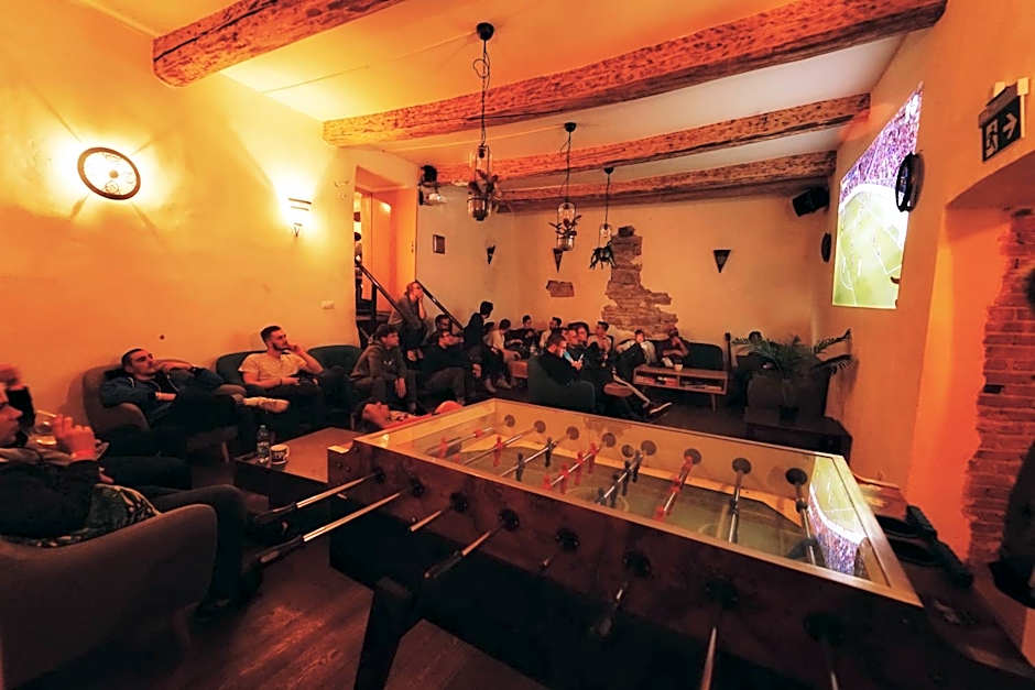 The Monks Bunk Hostel & Bar