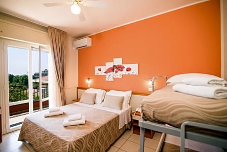 Comfort Quadruple Room